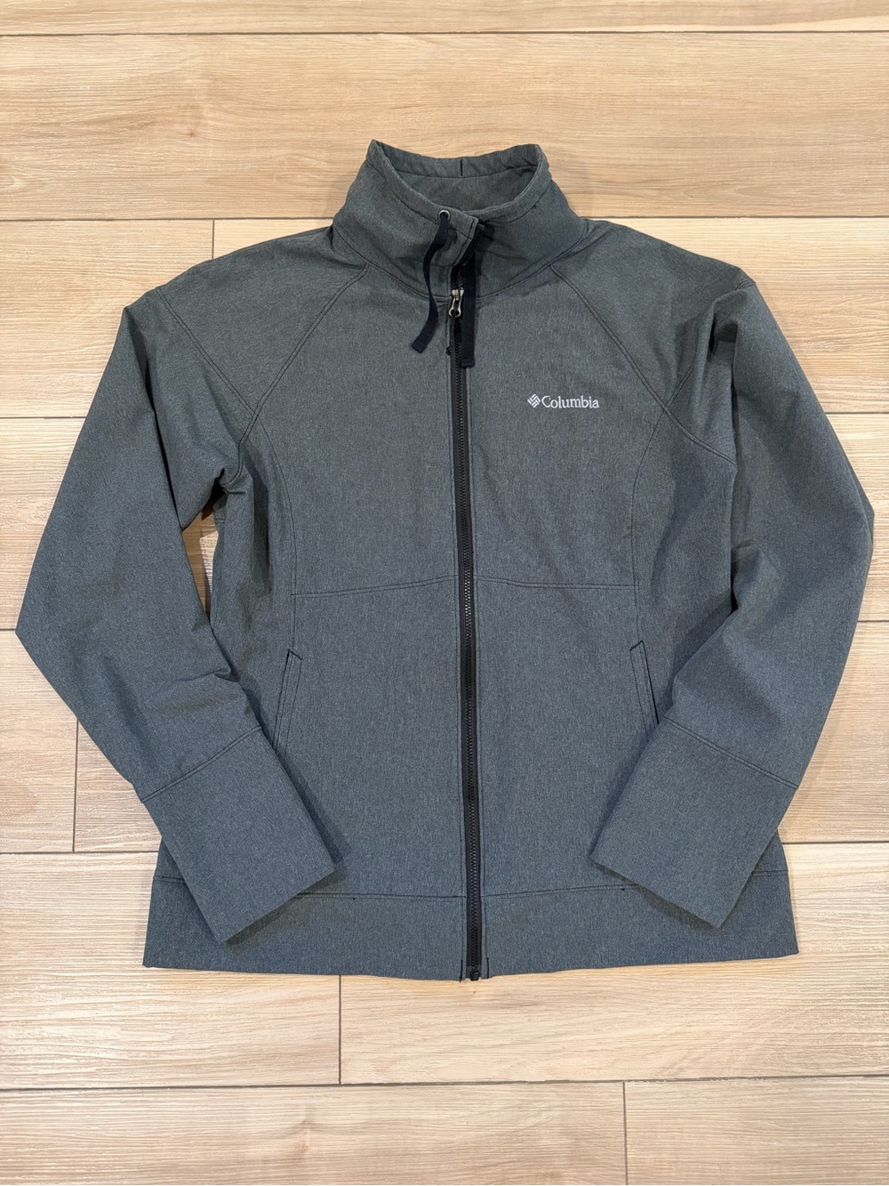 Columbia Women's Charcoal Gray Full-Zip Utility Softshell Jacket